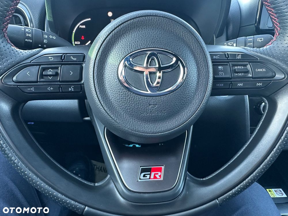 Toyota Yaris Cross 130 1.5 VVT-i GR Sport - 25