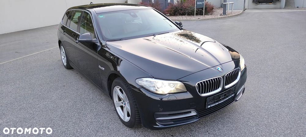BMW Seria 5 525d Luxury Line - 22