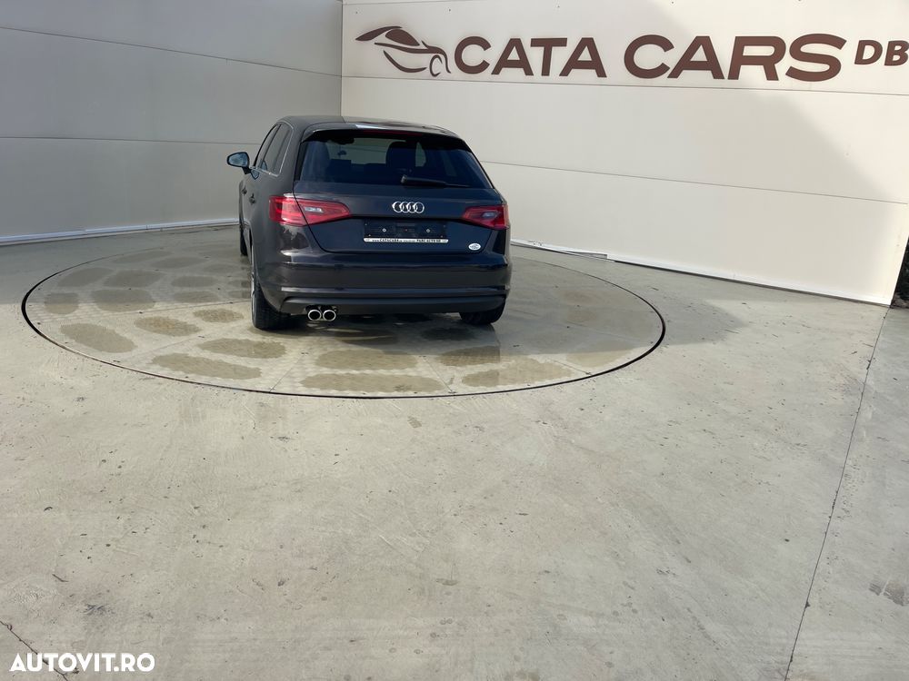Audi A3 2.0 TDI Sportback (clean diesel) quattro S tronic Ambiente - 13
