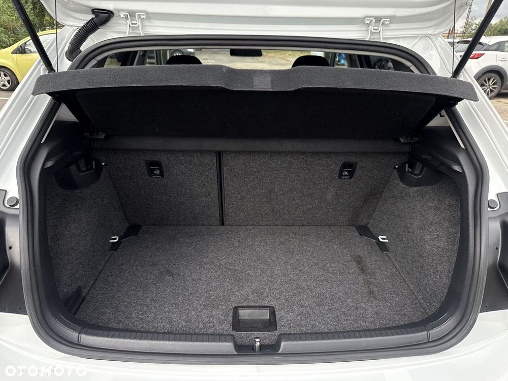 Volkswagen Polo 1.0 Comfortline - 35