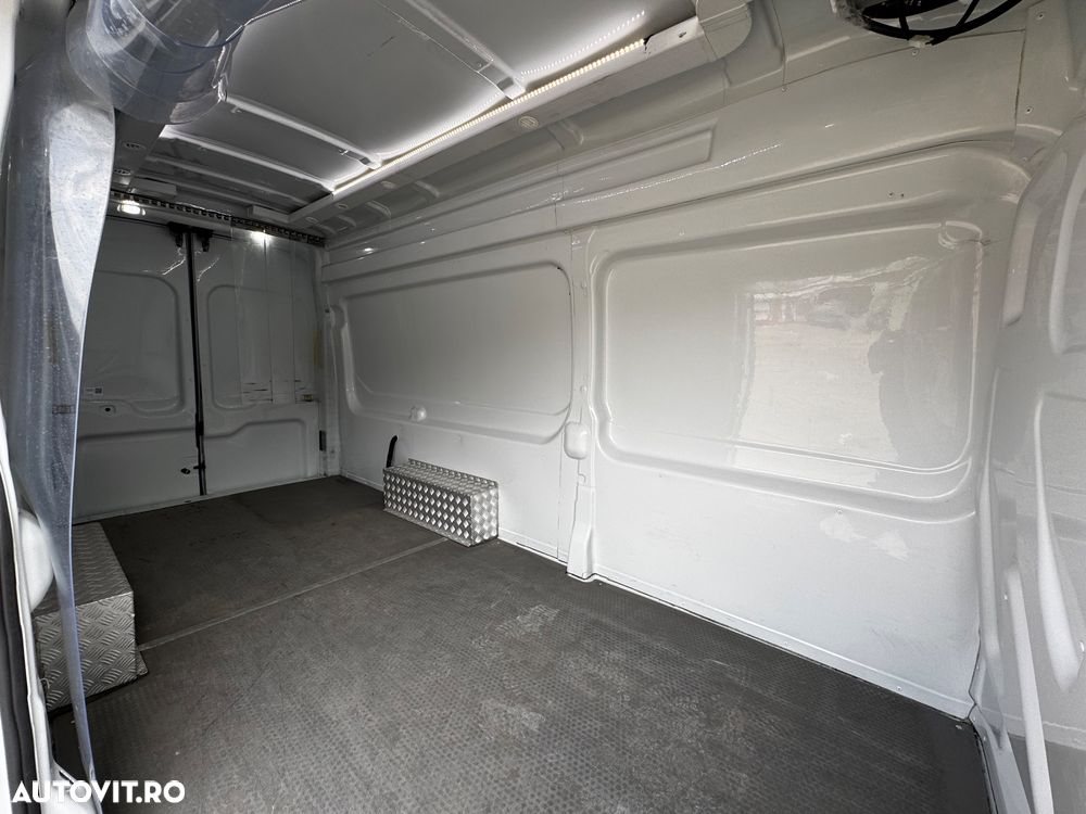 Ford Transit 350 2.0 EcoBlue 130 CP L4 AWD Base - 9
