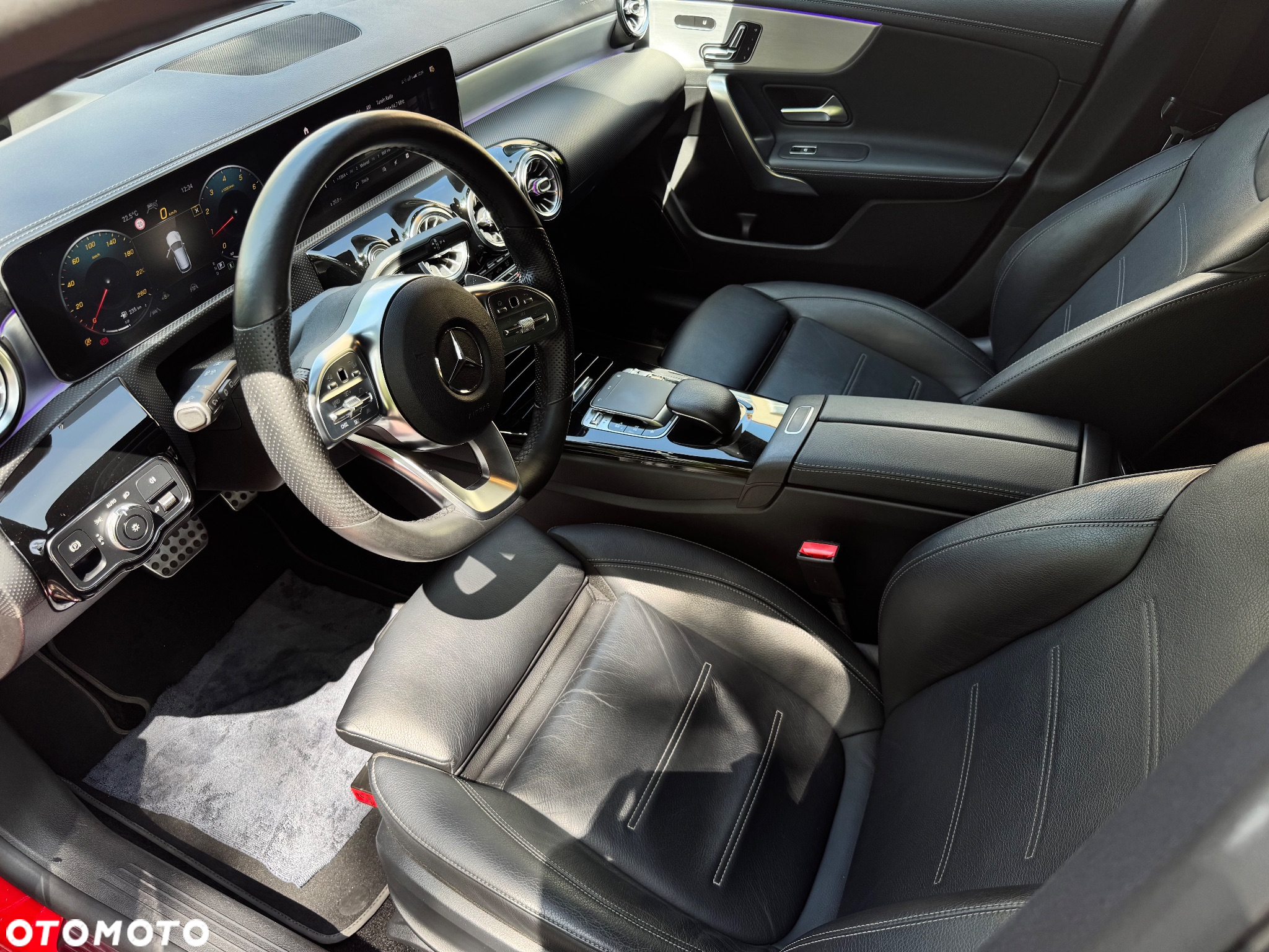 Mercedes-Benz CLA 200 AMG Line 7G-DCT - 7