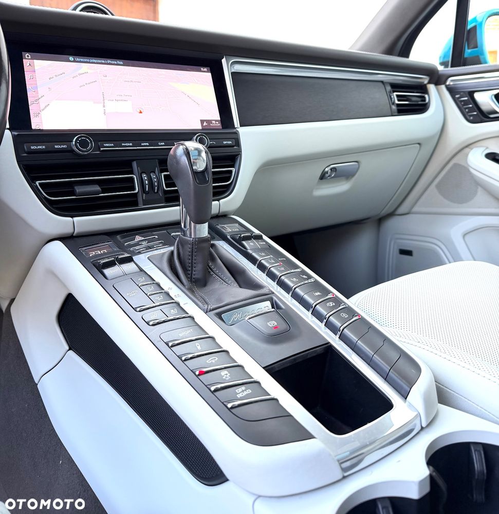 Porsche Macan - 11