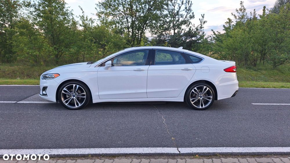 Ford Fusion - 3