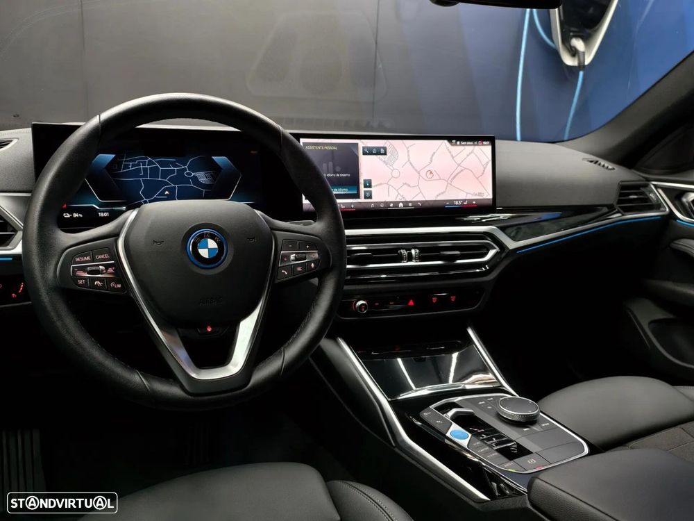 BMW i4 eDrive40 - 44