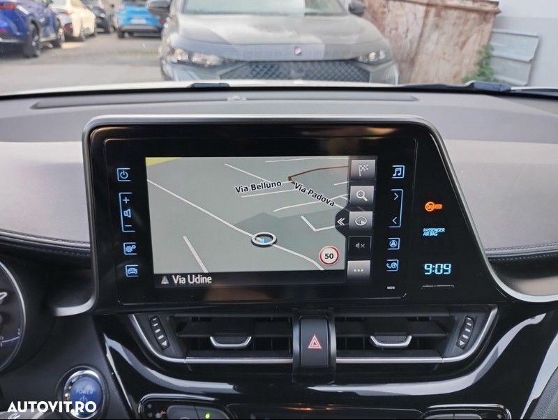 Toyota C-HR Business-Edition - 3