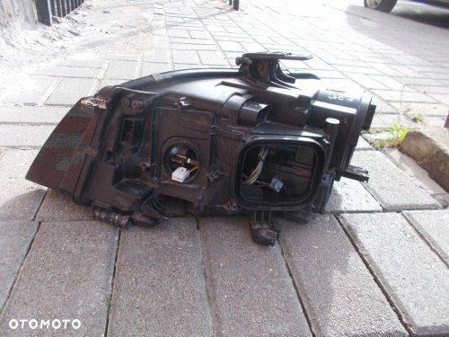 Audi A4 B8 Lampa prawy przód BIXENON SKRĘTNY 8K0941004G - 4