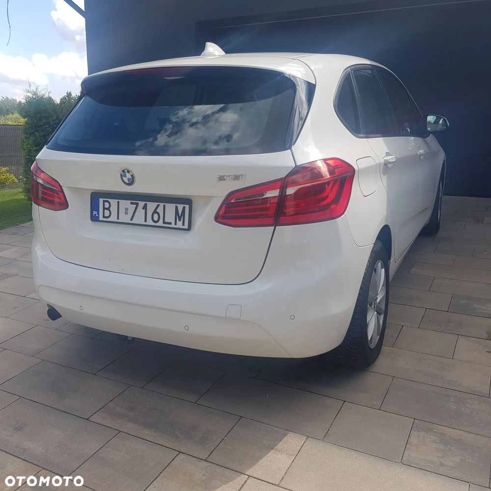 BMW Seria 2 218i - 4