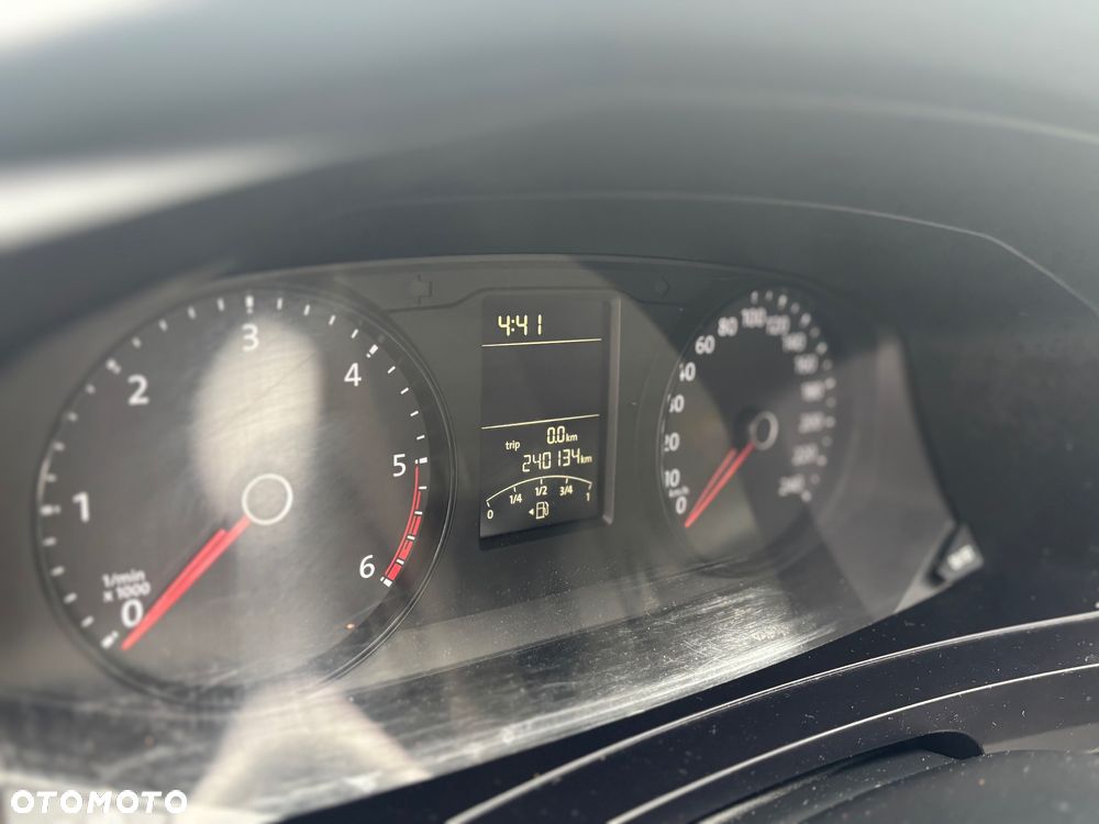 Volkswagen Transporter T6 - 12