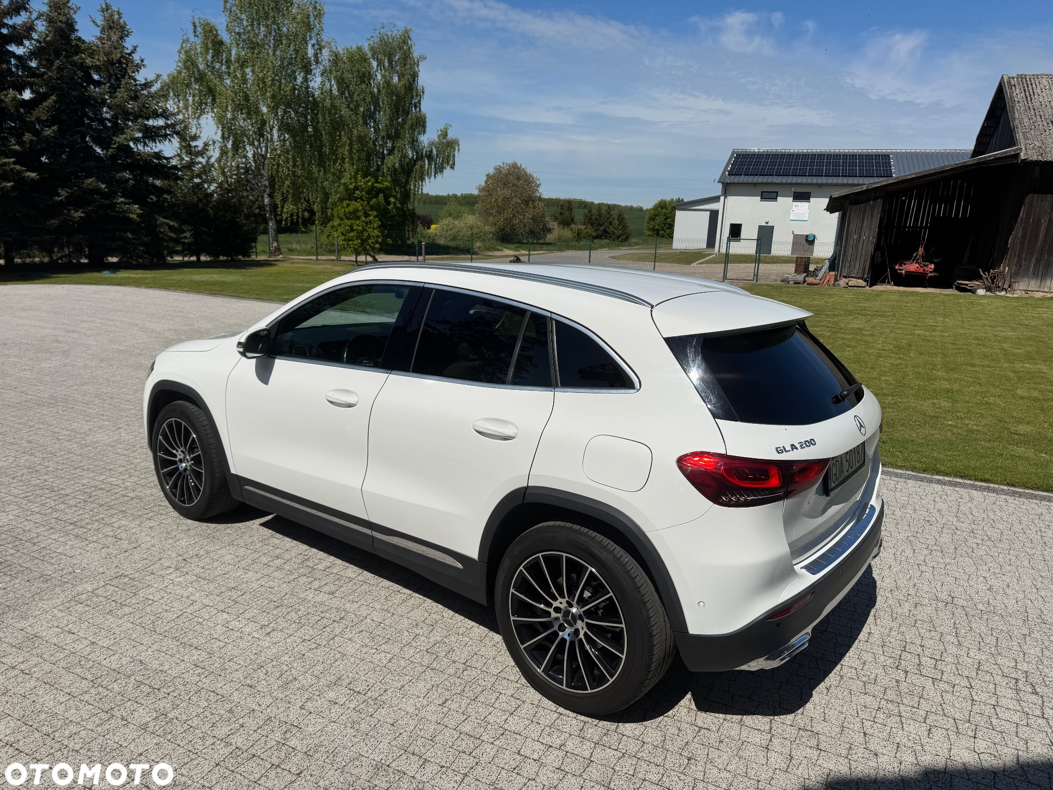 Mercedes-Benz GLA 200 - 2