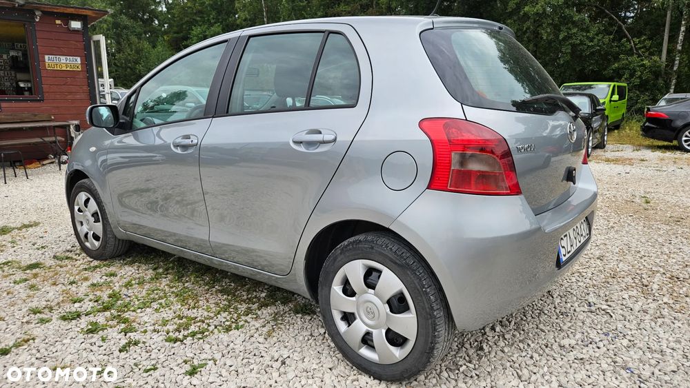 Toyota Yaris 1.3 VVT-i Cool - 2