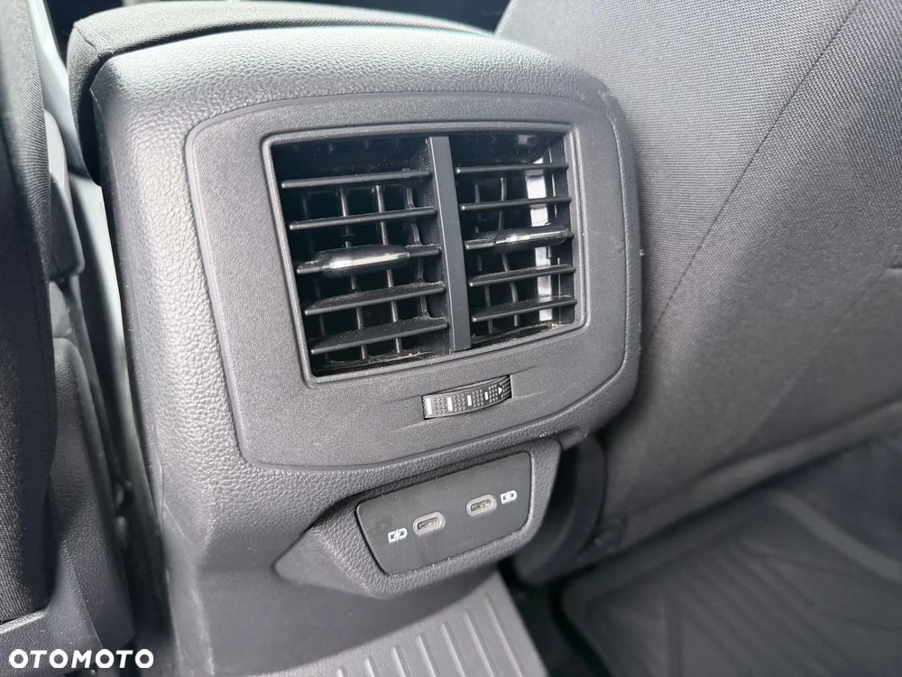 Volkswagen T-Roc 1.5 TSI Special Edition DSG - 11