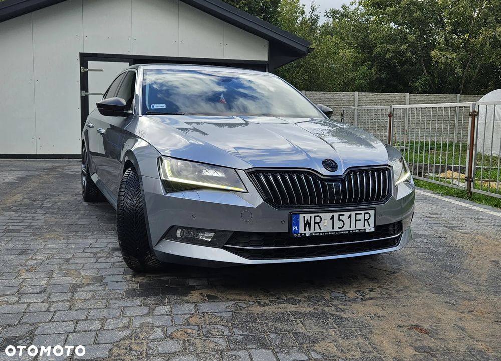Skoda Superb 2.0 TDI L&K DSG - 6