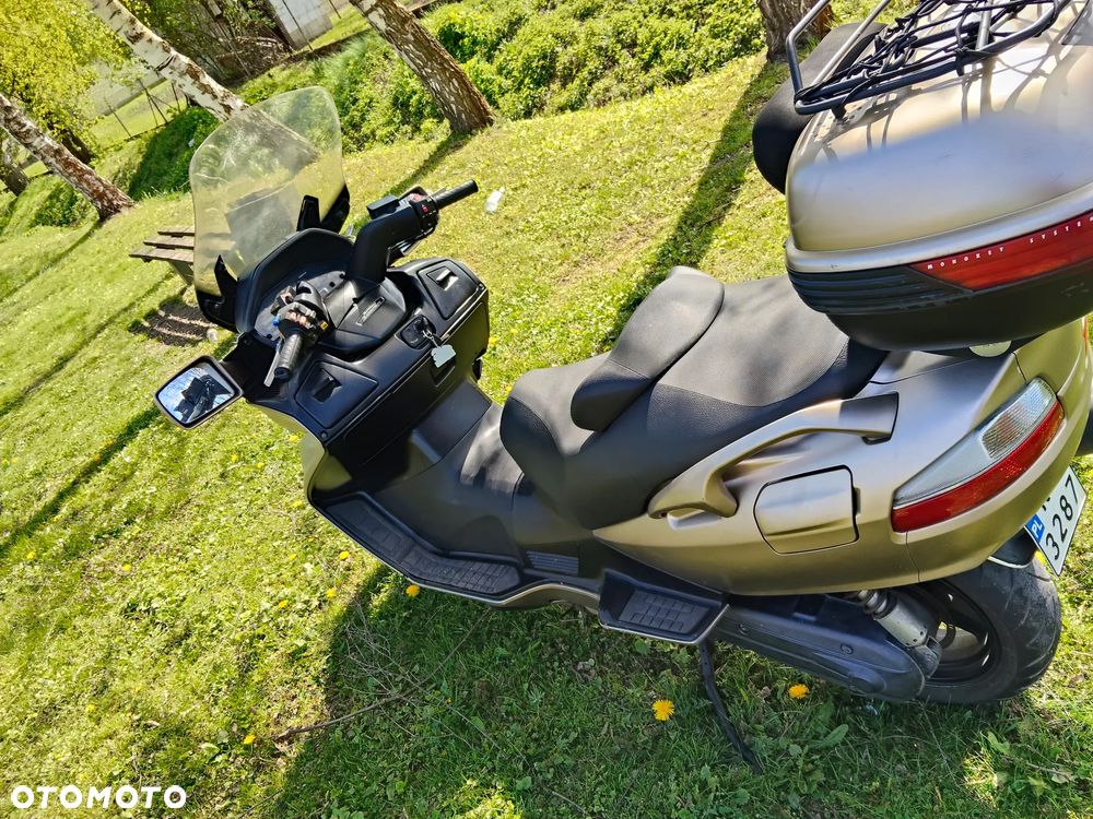 Suzuki Burgman - 3
