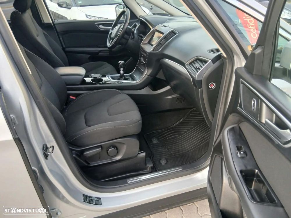 Ford S-Max 2.0 TDCi Trend - 9