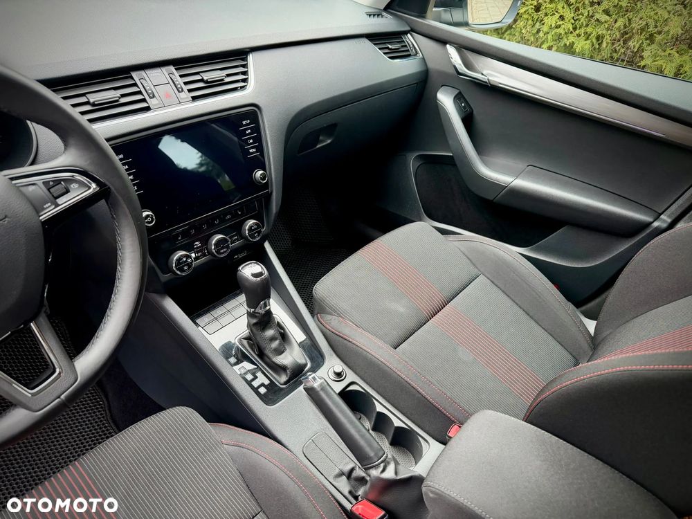 Skoda Octavia 2.0 TDI SCR Style DSG - 16