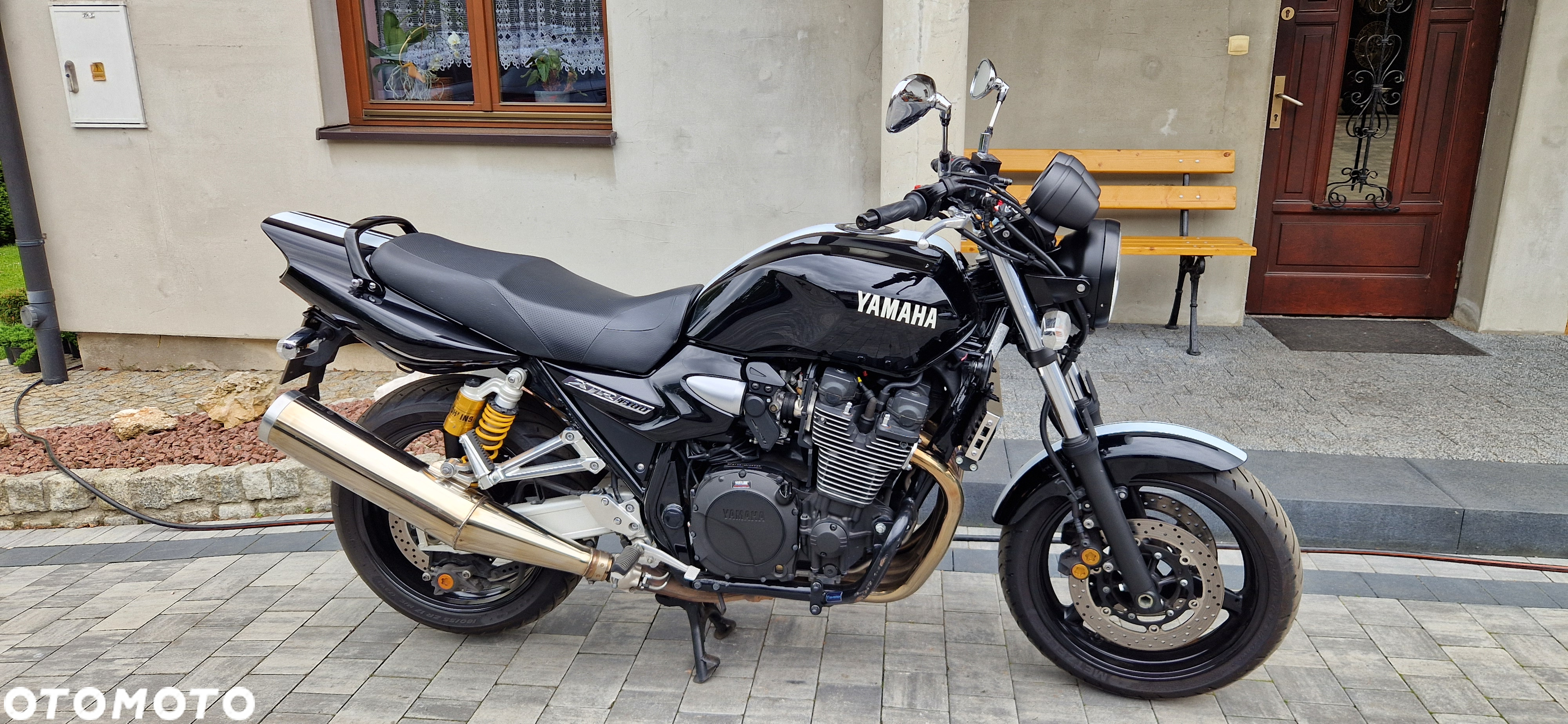 Yamaha XJR - 4
