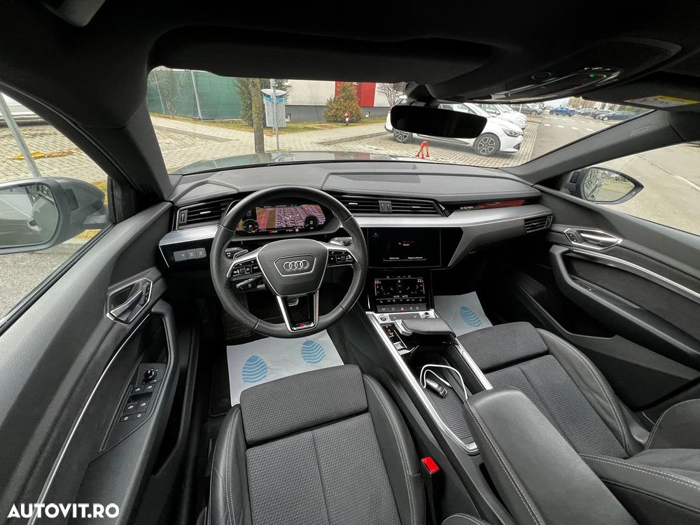 Audi Q8 e-tron 50 quattro S Line - 9