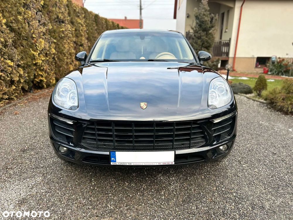 Porsche Macan S - 1