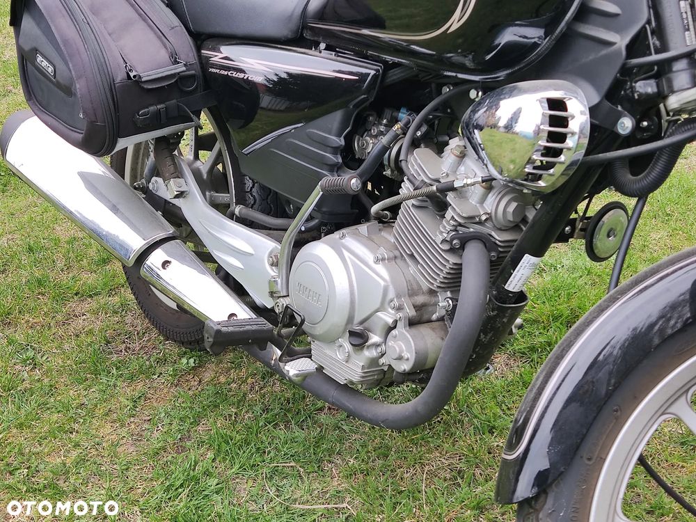 Yamaha YBR - 22