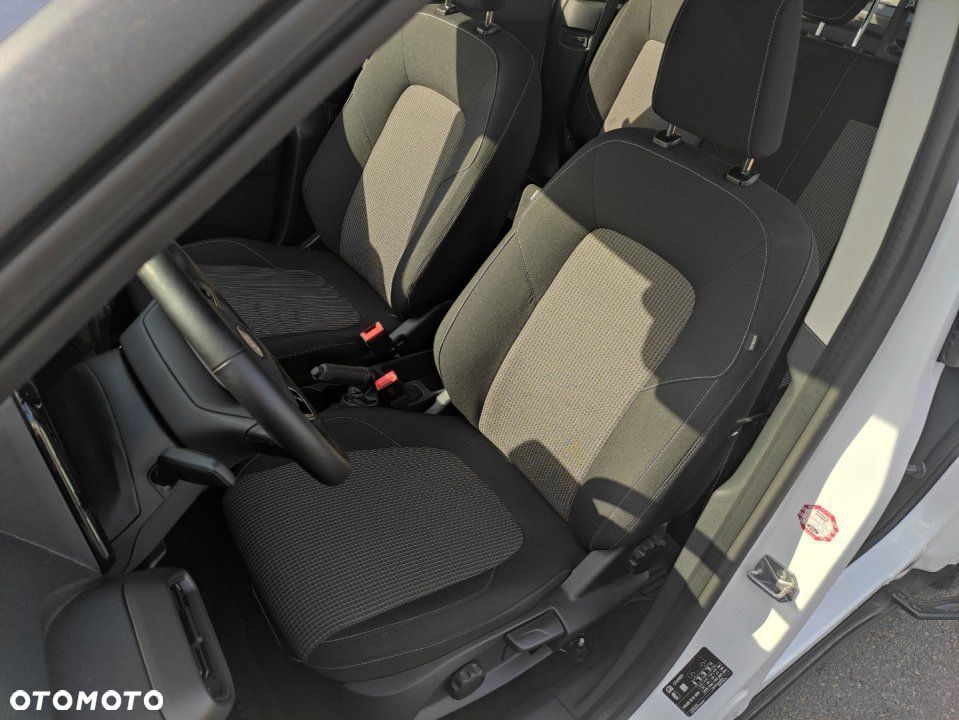 Ford Tourneo Courier - 13