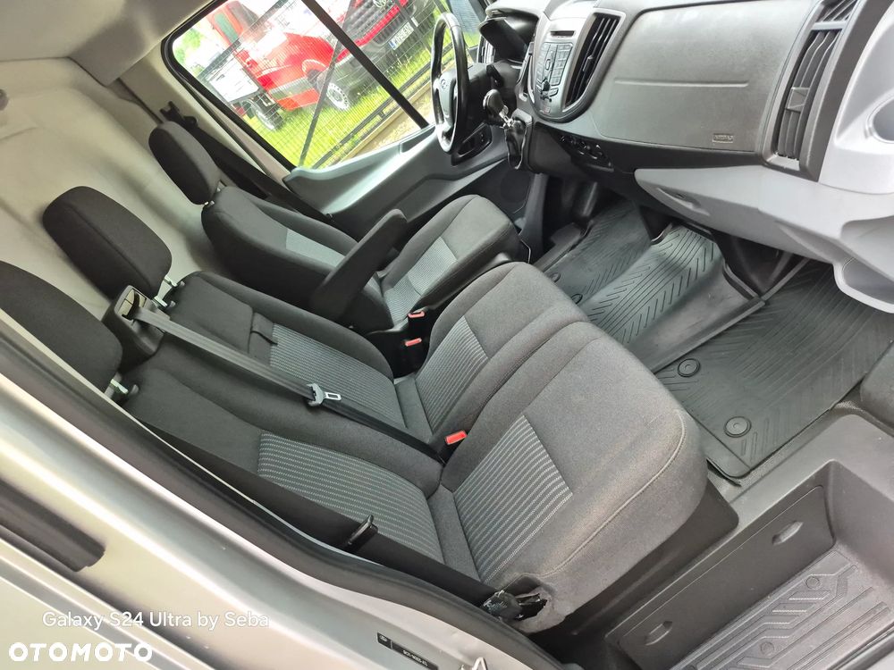 Ford Transit - 21