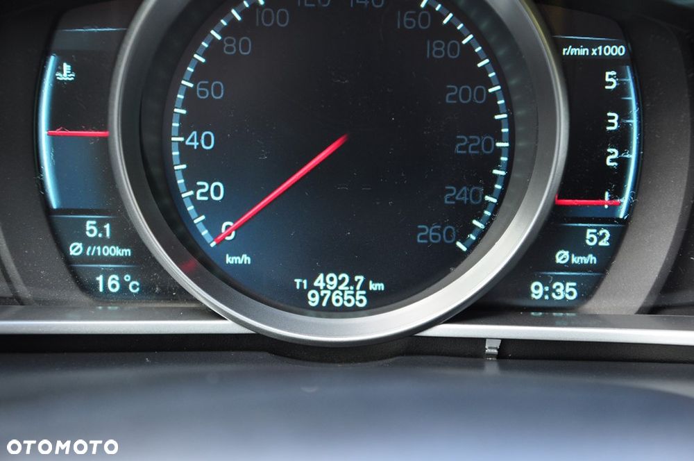 Volvo V40 D2 Momentum - 38