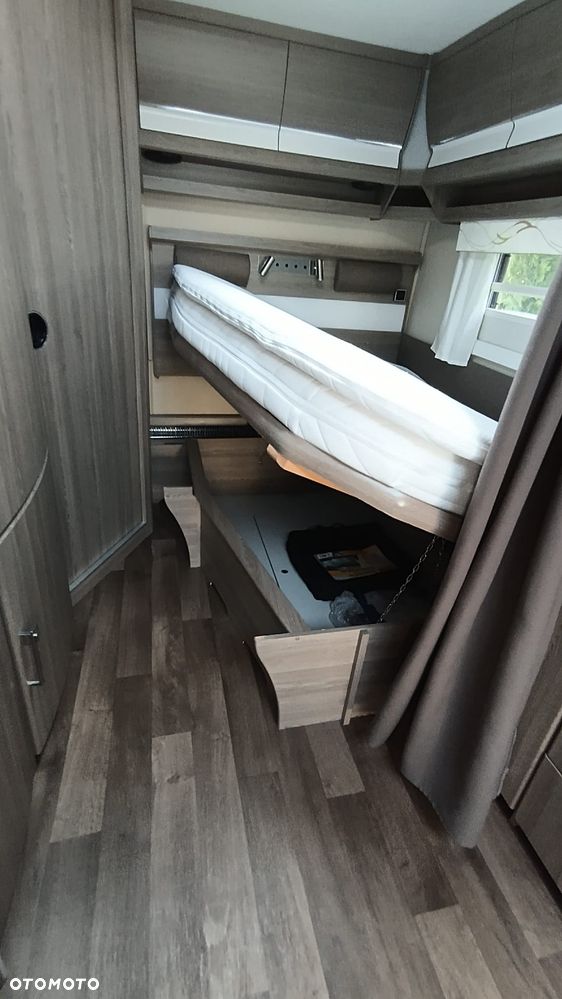 Kabe ROYAL 560 XL KS - 33