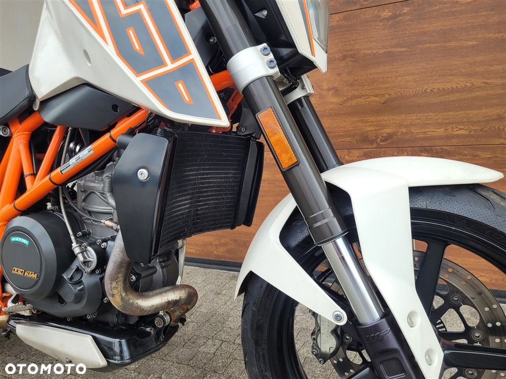 KTM Duke - 17
