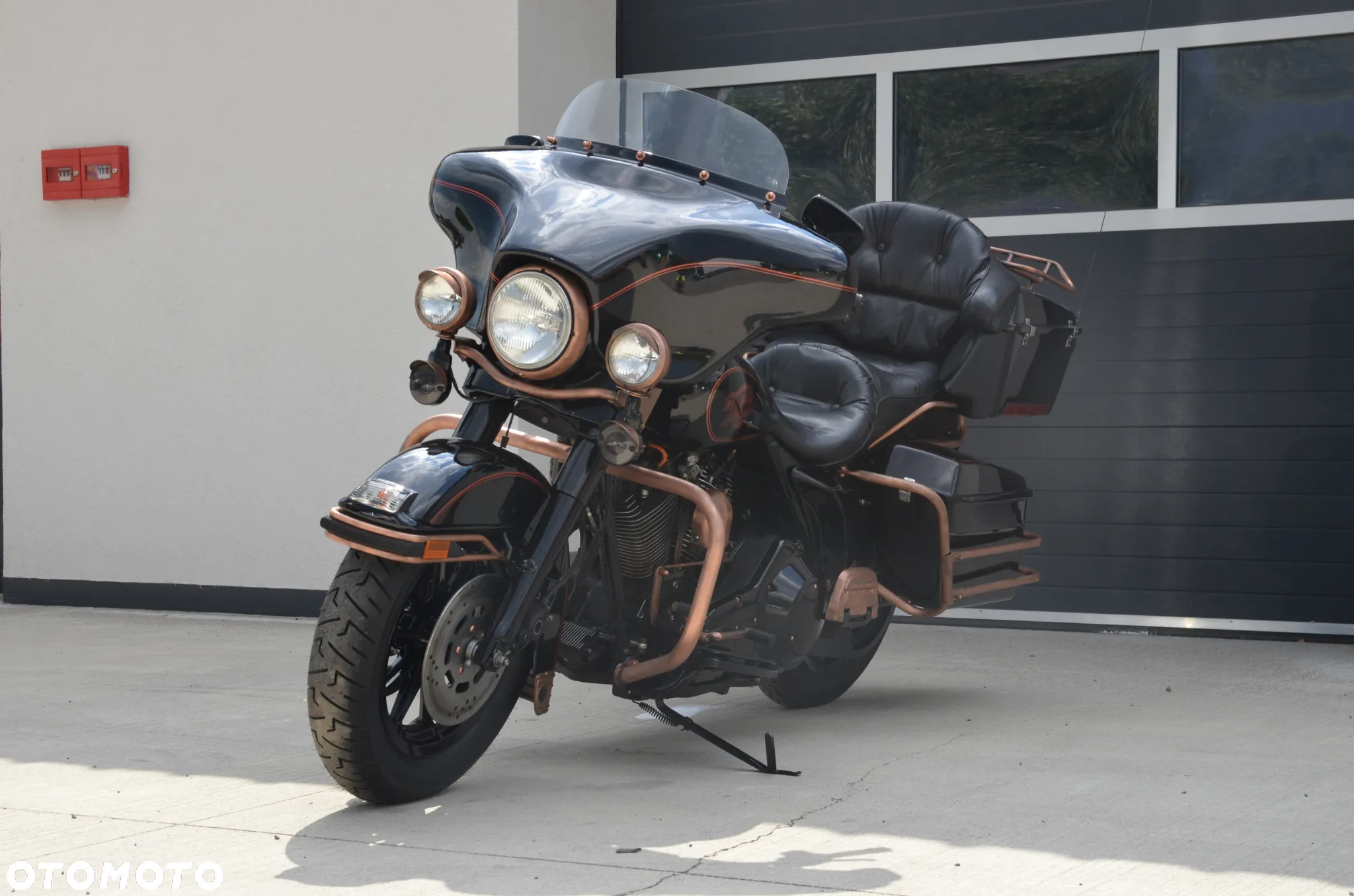 Harley-Davidson FLH Electra Glide - 23