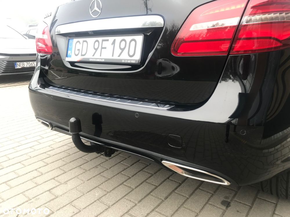 Mercedes-Benz Klasa B 220 4-Matic - 10