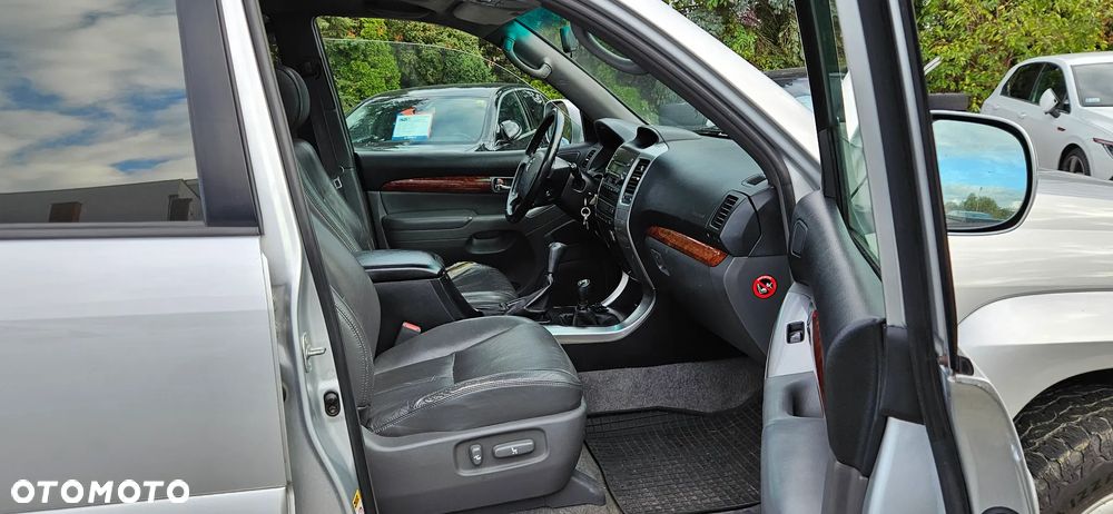 Toyota Land Cruiser 3.0 D Sol - 11