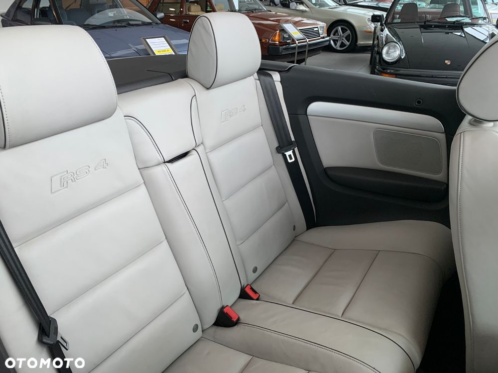 Audi RS4 Cabrio - 17