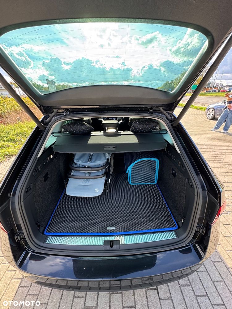 Skoda Superb 2.0 TDI L&K DSG - 9