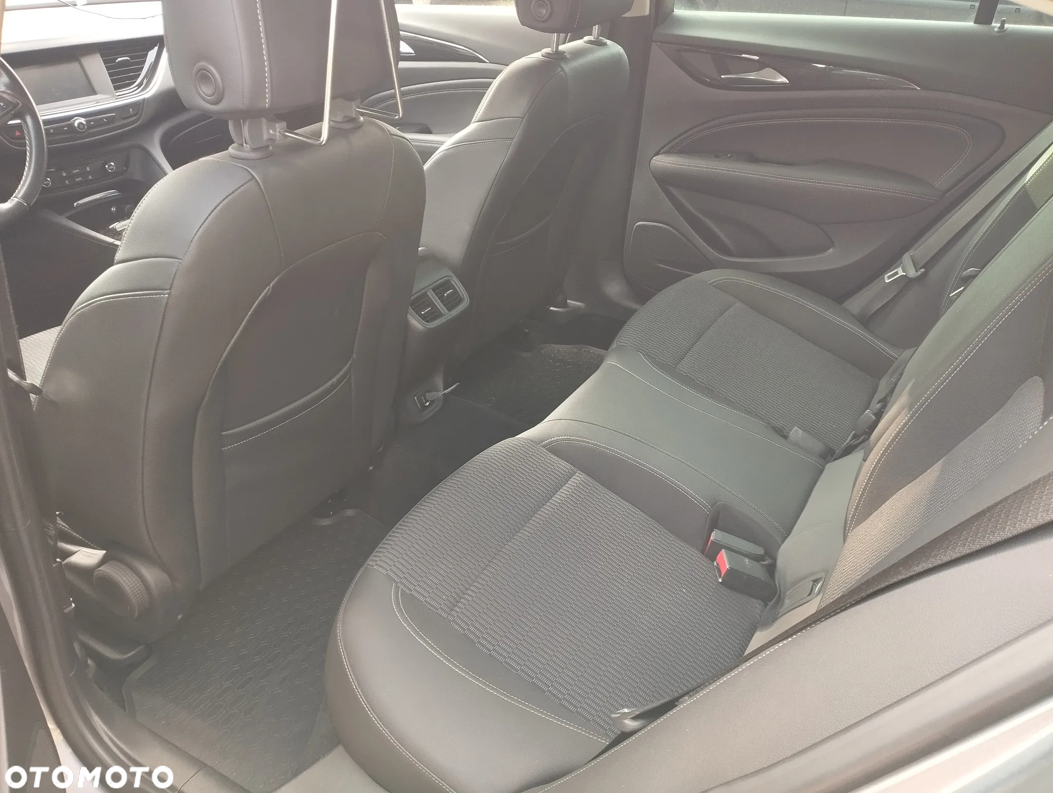 Opel Insignia 2.0 CDTI Enjoy S&S - 12