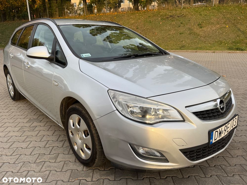 Opel Astra - 2