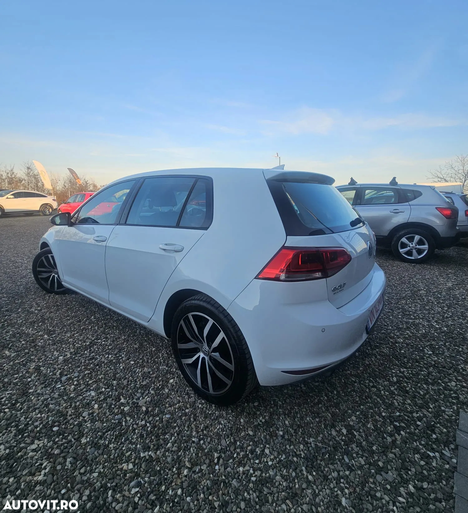 Volkswagen Golf 1.6 TDI BlueMotion Technology DPF Highline DSG - 13