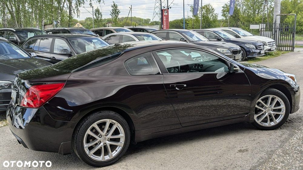 Nissan Altima - 13