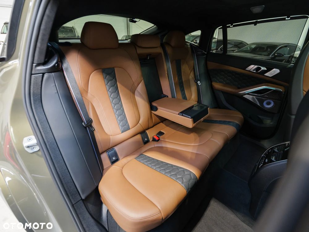 BMW X6M - 19