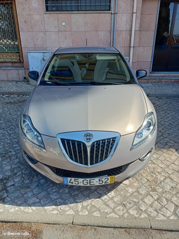 Lancia Delta 1.6 M-Jet Oro - 1