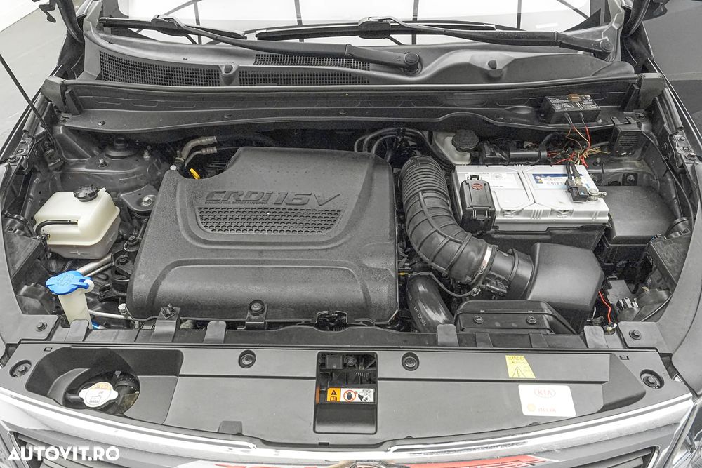 Kia Sportage 2.0 DSL HP 6MT 4x4 Style - 29