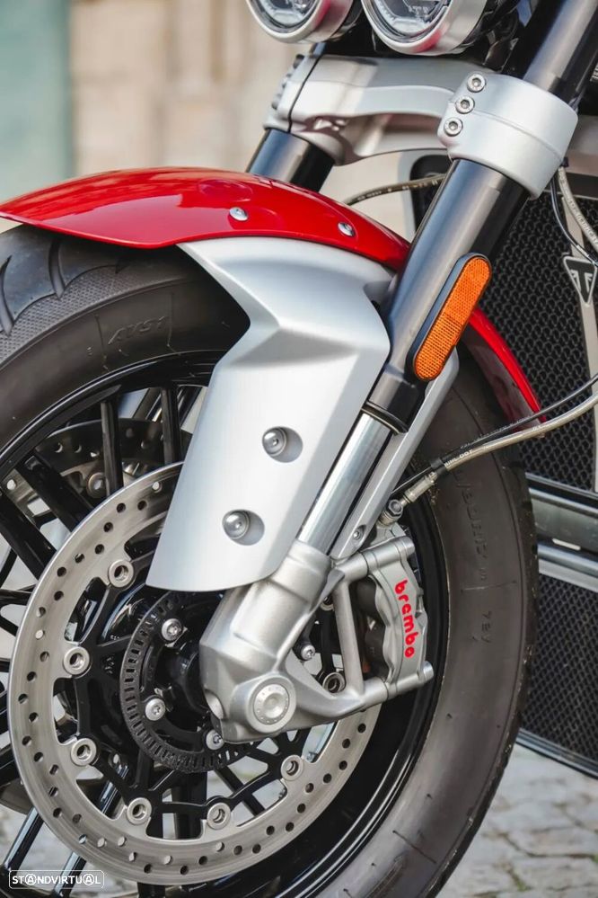 Triumph Rocket - 20