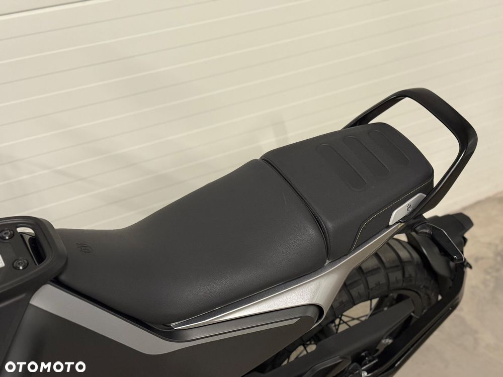 Husqvarna Svartpilen - 29