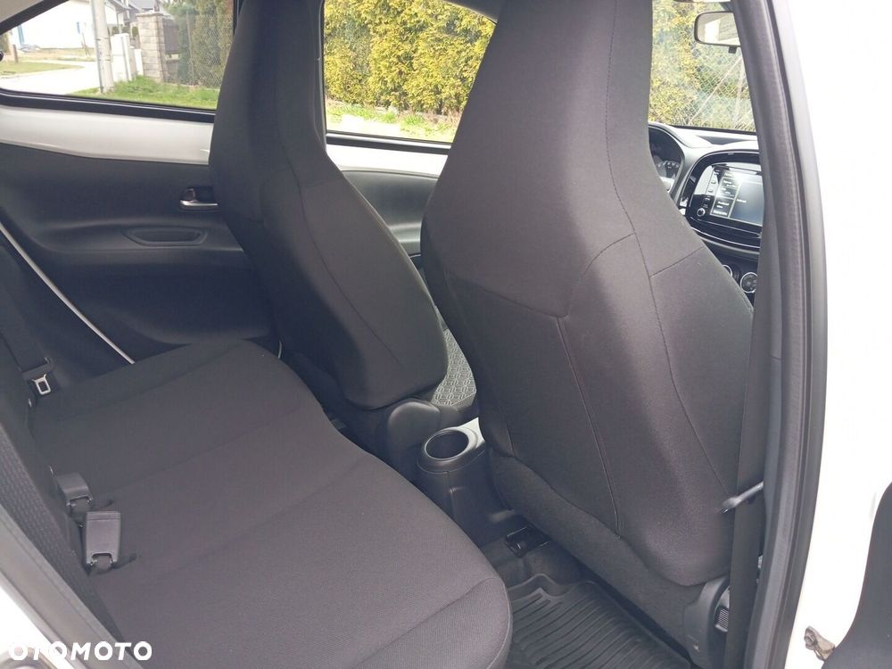 Toyota Aygo X 1.0 VVT-i Style CVT - 17