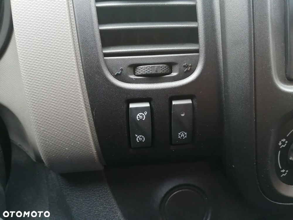 Renault Trafic Passenger 2,9t Pack Clim - 20