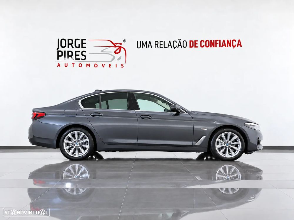BMW 520 e Line Luxury - 4