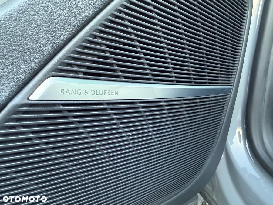 Audi RS Q8 TFSI quattro tiptronic - 16