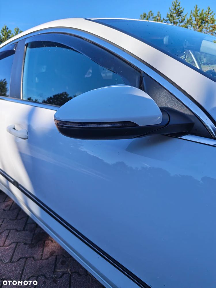 Kia Ceed - 11