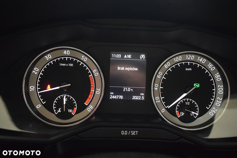 Skoda Superb 2.0 TSI L&K DSG - 19