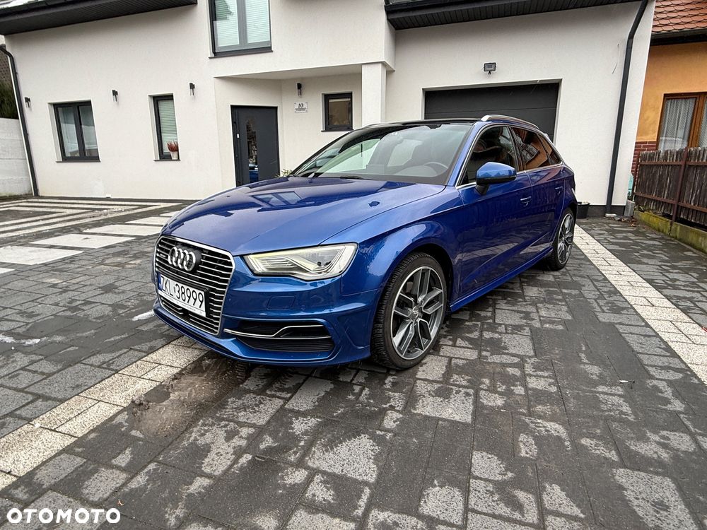 Audi A3 Sportback 1.4 TFSI e-tron S line Sportpaket - 17